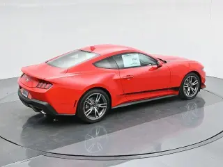 Ford Mustang 2024 EcoBoost 2dr Fastback