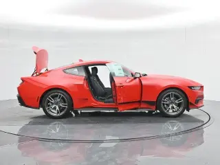 Ford Mustang 2024 EcoBoost 2dr Fastback