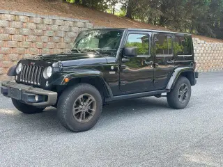 Jeep Wrangler Unlimited 2017 4x4 Sahara 4dr SUV