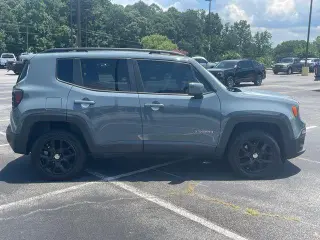 Jeep Renegade 2018 Latitude 4dr SUV