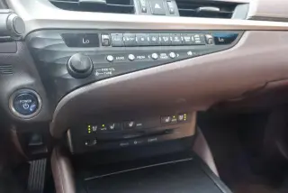 Lexus ES 300h 2019 Luxury 4dr Sedan