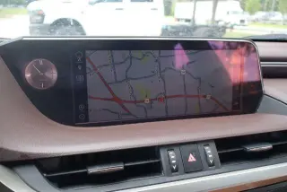 Lexus ES 300h 2019 Luxury 4dr Sedan