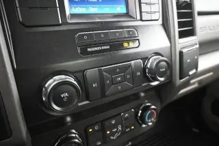 Ford F-250 Super Duty 2019 4x2 XL 2dr Regular Cab 8 ft. LB Pickup