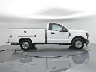 Ford F-250 Super Duty 2019 4x2 XL 2dr Regular Cab 8 ft. LB Pickup