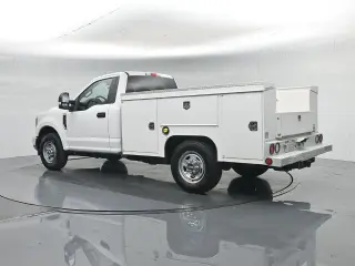 Ford F-250 Super Duty 2019 4x2 XL 2dr Regular Cab 8 ft. LB Pickup