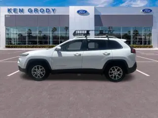 Jeep Cherokee 2017 Latitude 4dr SUV