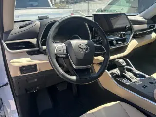 Toyota Highlander 2023 LE 4dr SUV