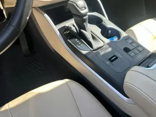 Toyota Highlander 2023 LE 4dr SUV