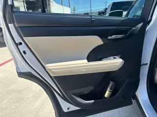 Toyota Highlander 2023 LE 4dr SUV