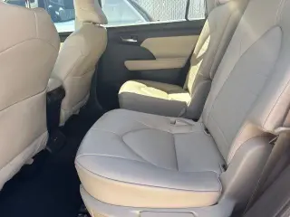 Toyota Highlander 2023 LE 4dr SUV