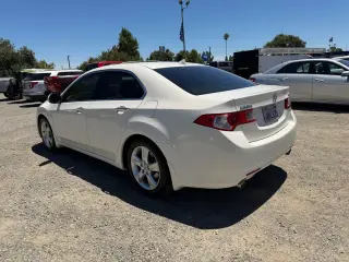 Acura TSX 2010 4dr Sedan 5A w/Technology Package