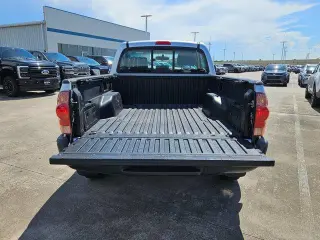 Toyota Tacoma 2006 2dr Regular Cab 4WD SB
