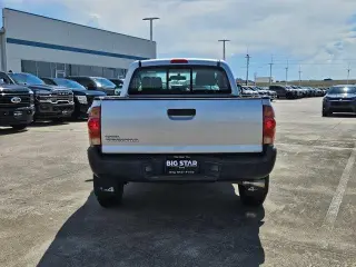 Toyota Tacoma 2006 2dr Regular Cab 4WD SB