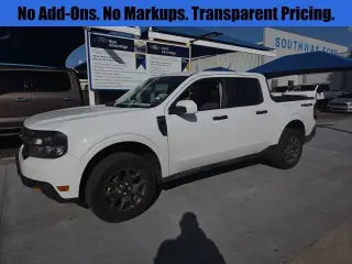 Ford Maverick 2023 AWD XLT 4dr SuperCrew 4.5 ft. SB