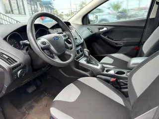 Ford Focus 2014 SE 4dr Hatchback