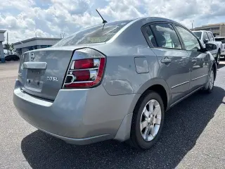 Nissan Sentra 2007 2.0 4dr Sedan (2L I4 6M)