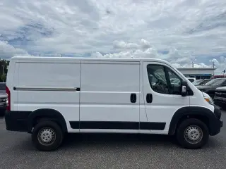 Ram ProMaster 2025 Tradesman 2500 136 WB 3dr Low Roof Cargo Van w/ Passenger Seat