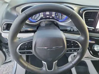 Chrysler Pacifica 2024 Touring L 4dr Mini-Van