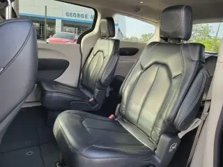 Chrysler Pacifica 2023 Touring L 4dr Mini-Van