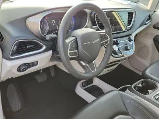 Chrysler Pacifica 2023 Touring L 4dr Mini-Van