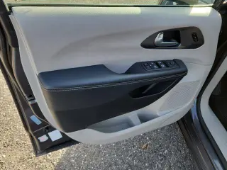 Chrysler Pacifica 2023 Touring L 4dr Mini-Van