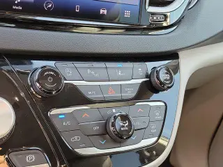 Chrysler Pacifica 2023 Touring L 4dr Mini-Van