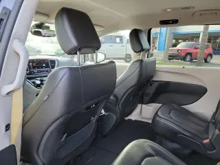 Chrysler Pacifica 2023 Touring L 4dr Mini-Van