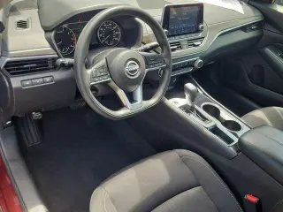 Nissan Altima 2024 2.5 SV 4dr Sedan