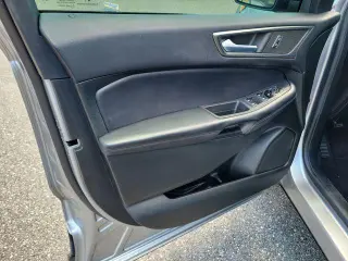 Ford Edge 2023 AWD SE 4dr Crossover