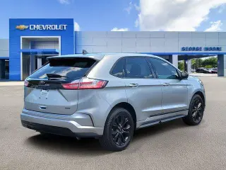 Ford Edge 2023 AWD SE 4dr Crossover