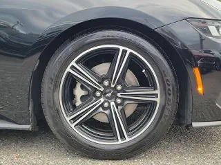 Ford Mustang 2024 EcoBoost 2dr Convertible