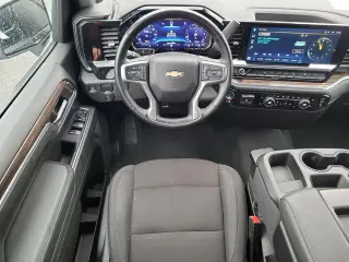 Chevrolet Silverado 1500 2025 4x2 LT 4dr Crew Cab 5.8 ft. SB