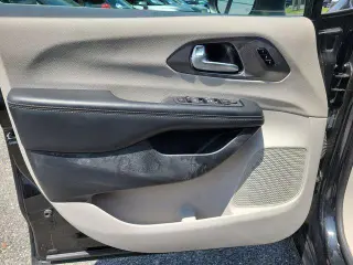 Chrysler Pacifica 2023 Touring L 4dr Mini-Van