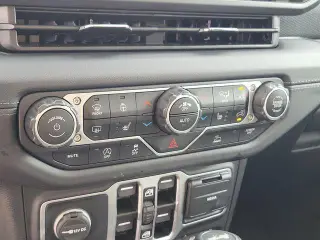 Jeep Wrangler 2025 4x4 Rubicon 4dr SUV
