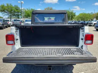 Jeep Gladiator 2021 4x4 Sport 4dr Crew Cab 5.0 ft. SB