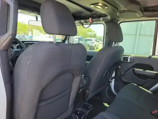 Jeep Gladiator 2021 4x4 Sport 4dr Crew Cab 5.0 ft. SB