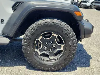 Jeep Gladiator 2021 4x4 Sport 4dr Crew Cab 5.0 ft. SB