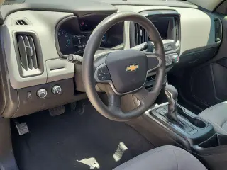 Chevrolet Colorado 2022 4x4 Work Truck 4dr Crew Cab 5 ft. SB