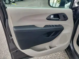 Chrysler Pacifica 2023 Touring L 4dr Mini-Van