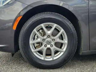 Chrysler Pacifica 2023 Touring L 4dr Mini-Van