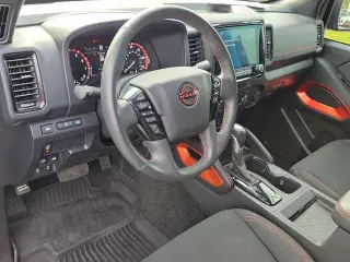 Nissan Frontier 2024 4x4 PRO-4X 4dr Crew Cab 5 ft. SB