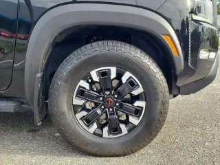 Nissan Frontier 2024 4x4 PRO-4X 4dr Crew Cab 5 ft. SB