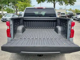 Chevrolet Silverado 1500 2025 4x4 Custom 4dr Crew Cab 5.8 ft. SB