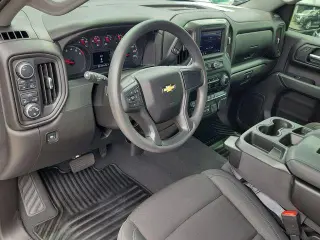 Chevrolet Silverado 1500 2025 4x4 Custom 4dr Crew Cab 5.8 ft. SB