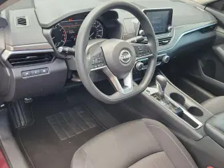 Nissan Altima 2025 2.5 SV 4dr Sedan