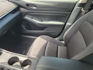 Nissan Altima 2025 2.5 SV 4dr Sedan