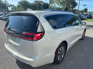 Chrysler Pacifica 2021 Touring L 4dr Mini-Van