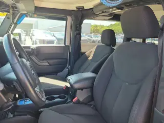 Jeep Wrangler 2017 4x4 Willys Wheeler 2dr SUV