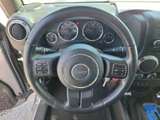 Jeep Wrangler 2017 4x4 Willys Wheeler 2dr SUV