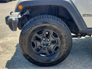 Jeep Wrangler 2017 4x4 Willys Wheeler 2dr SUV